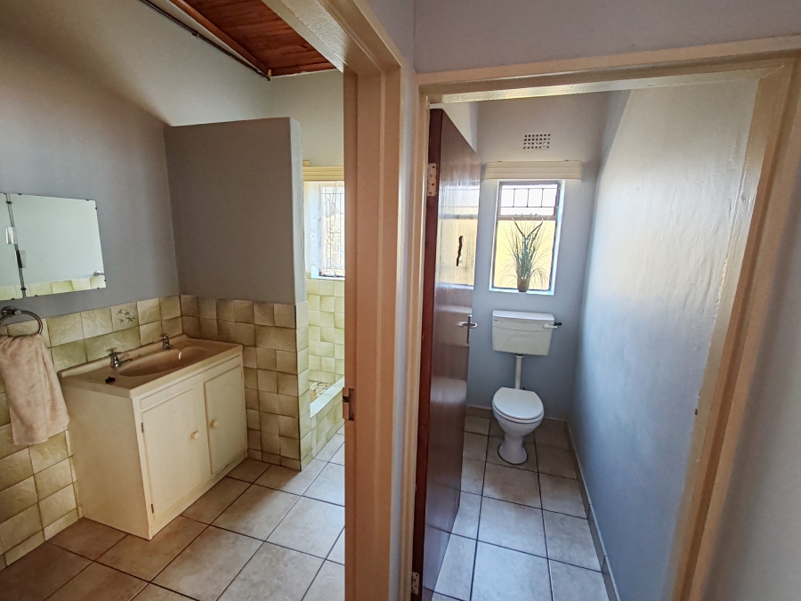 5 Bedroom Property for Sale in Vredenburg Western Cape